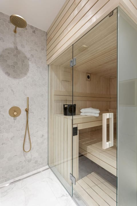 Shower, Sauna, Bathroom, towels