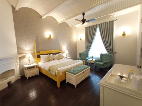 Hotel Pine Retreat Mallroad Hotel in Uttarakhand