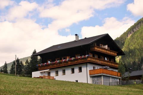 Ferienwohnungen Niederarnigerhof Familie Bauernfeind Estancia en una granja in Salzburgerland