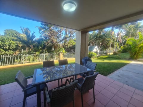 Patio, Garden view