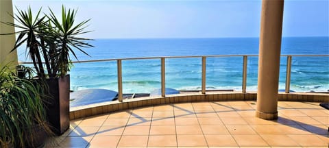 View (from property/room), Balcony/Terrace, Sea view