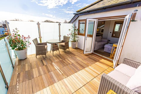 Balcony/Terrace, Dining area