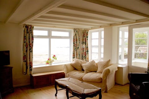 Shore Cottage House in Allerdale District