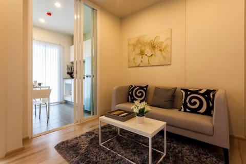 Phuket Town 1 Bedroom Condo Luxury Facilities, The Base Downtown Apartment hotel in Kathu