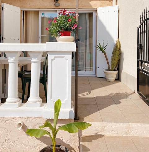 Patio, Facade/entrance, View (from property/room), Dining area