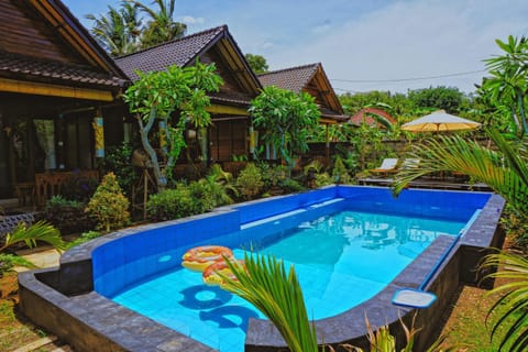 Mertasari Bungalows Campground/ 
RV Resort in Nusapenida