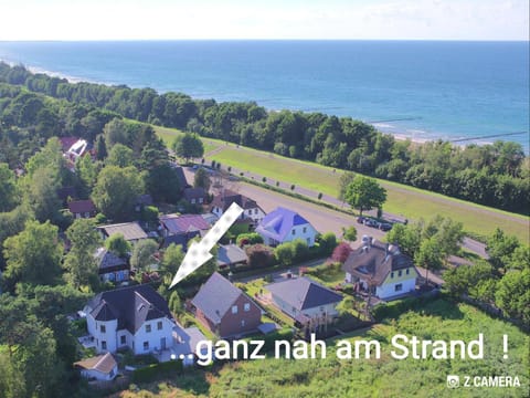 Bird's eye view, On site