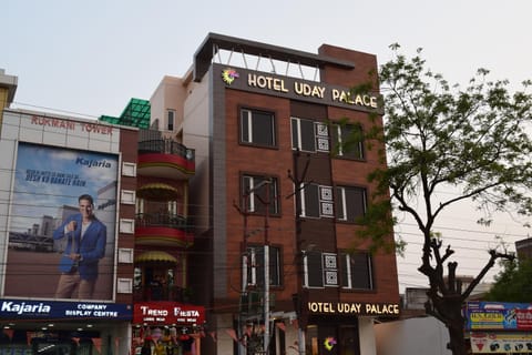 Property building, Day, City view, Street view