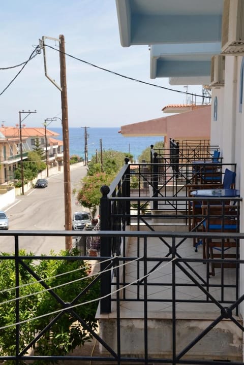 Studios Elpida Apartment hotel in Tyros