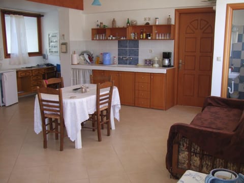 Studios Elpida Apartment hotel in Tyros