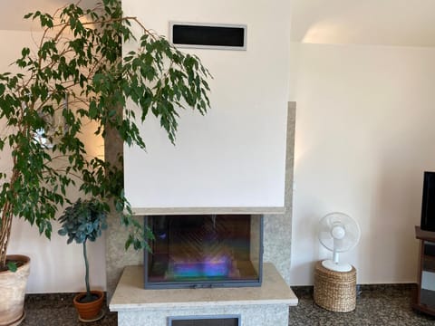 TV and multimedia, Photo of the whole room, Seating area