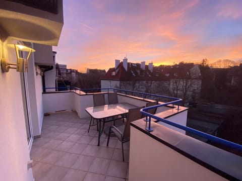 View (from property/room), Balcony/Terrace, Sunset