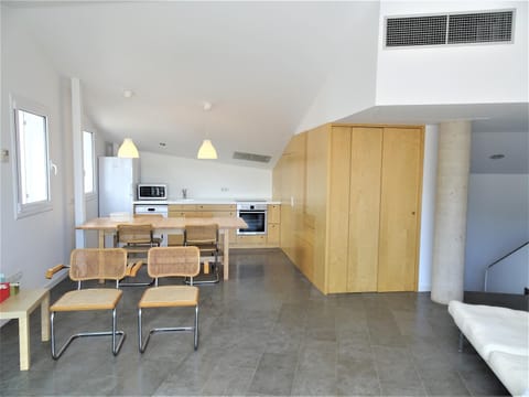 Kitchen or kitchenette, Living room, Dining area