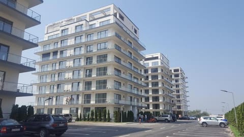 DeSilva Residence Apartment Mamaia Apartamento in Constanta