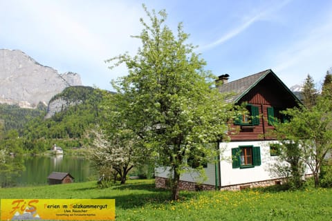 Facade/entrance, Garden view, Lake view, Mountain view