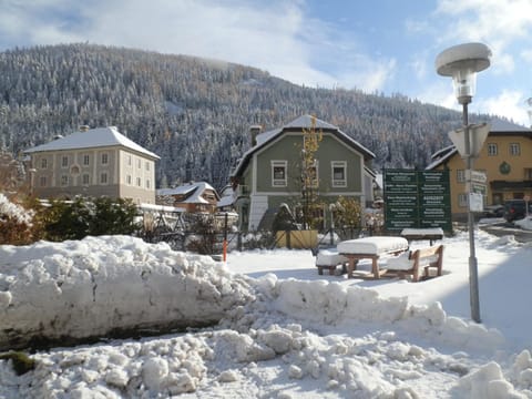 Property building, Winter