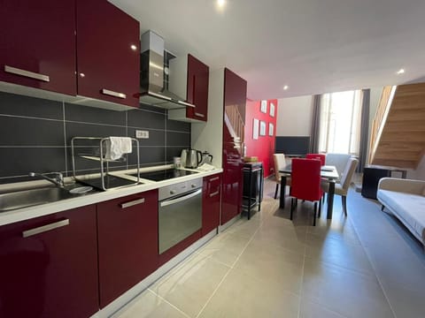 Les Logis des Vignobles Sainte Emilion en Duplex n 1 avec terrasse Condo in Saint-Émilion