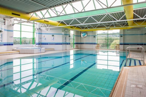 Hot Tub, Sauna, Steam room, Spa and wellness centre/facilities, Fitness centre/facilities, Pool view, Swimming pool