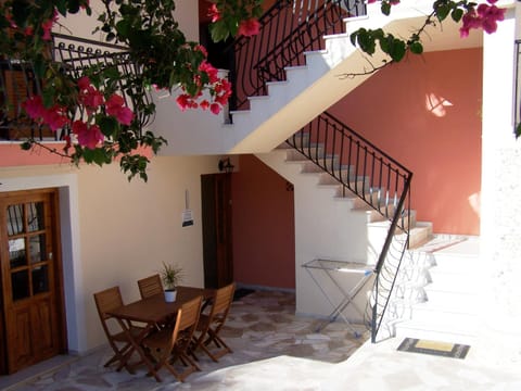 Alexatos Studios & Apartments Appart-hôtel in Agia Effimia