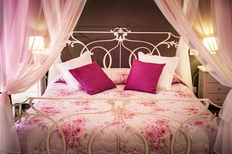 La Rocchetta Bed and Breakfast in Valeggio sul Mincio