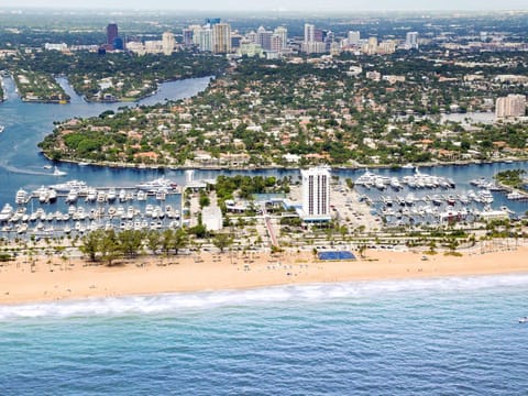 Bahia Mar Fort Lauderdale Beach - DoubleTree by Hilton Resort in Fort Lauderdale
