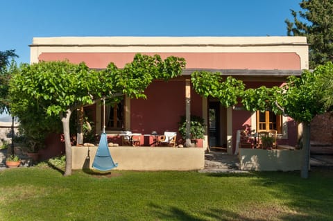 Montofoli Wine Estate Casa in Euboea