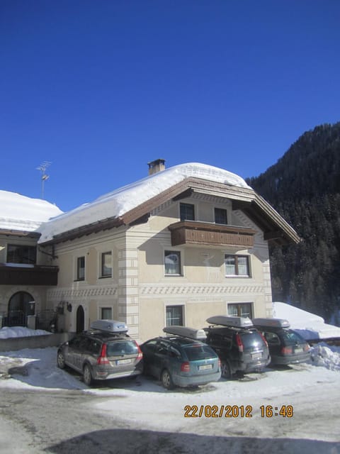 Property building, Winter