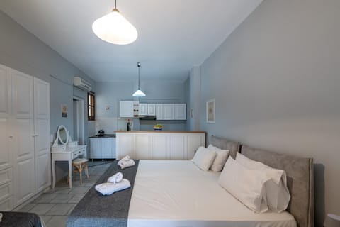 Studios Koukis Apartment in Messenia