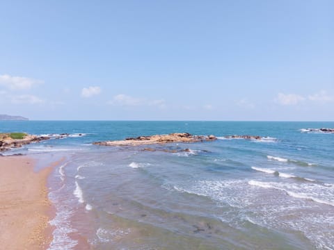 Beach, Location