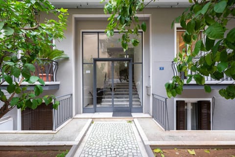 Facade/entrance, Day