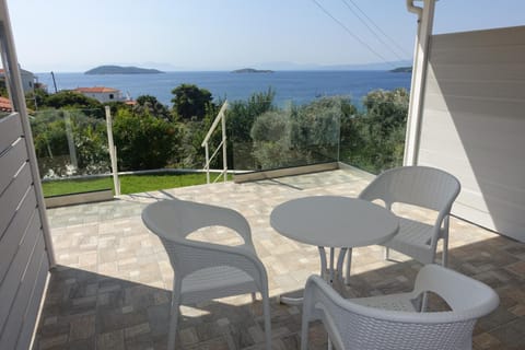 Patio, Sea view