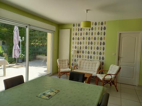 Le jardin d'Anatole Appartement in Bourges