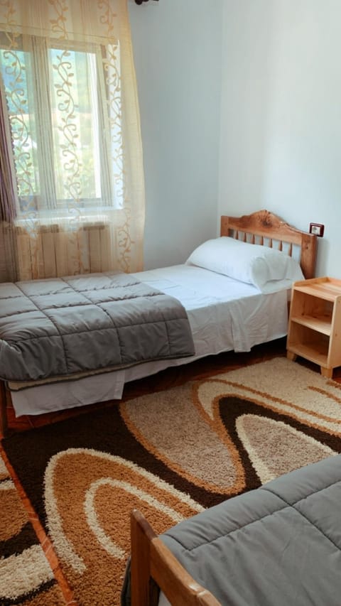 Bujtina Kometa Bed and Breakfast in Montenegro