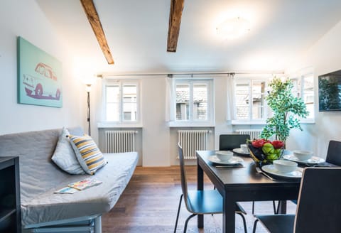 HITrental Schmidgasse - Apartments Condominio in Zurich City