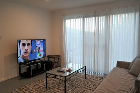 Living room, Other, Photo of the whole room, Garden view