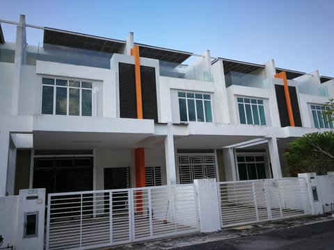 Happy Holiday home House in Bayan Lepas