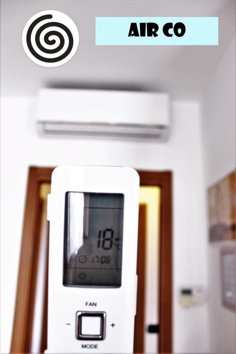 Kitchen or kitchenette, Living room, Seating area