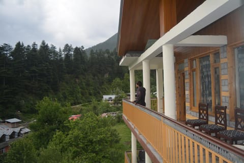 Himalaya Cottage Bed and Breakfast in Manali
