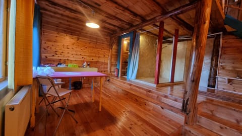 Harmonie Tree house Cotagges Chalet Predeal Trei Brazi Campground/ 
RV Resort in Brașov County