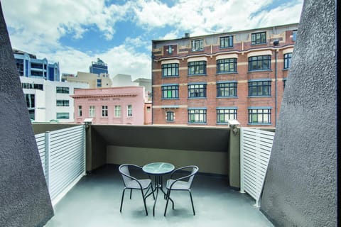 Balcony/Terrace, City view