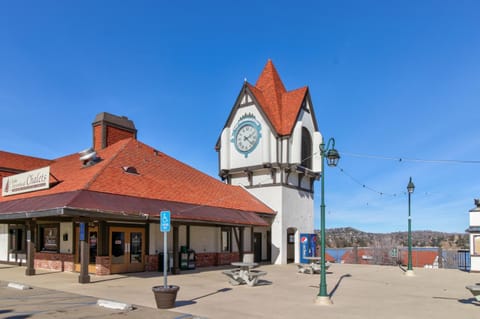 Victoria Court Vacation House in Lake Arrowhead