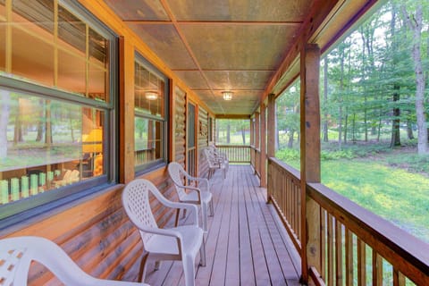 Lazy Bear Lodge Haus in Deep Creek Lake