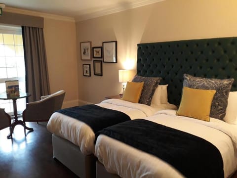 New House Country Hotel Hotel in Cardiff