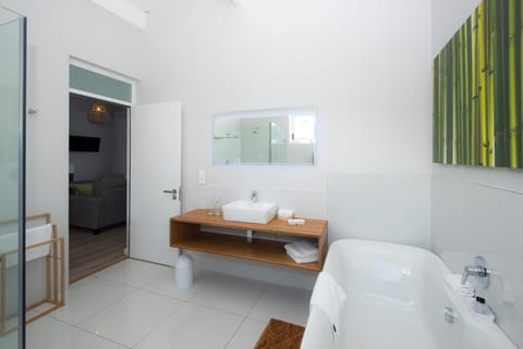 Bamboo Guest House Bed and Breakfast in Hermanus