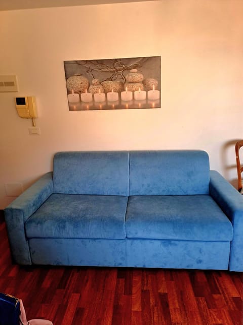 Blue Apartment Condo in Pescara