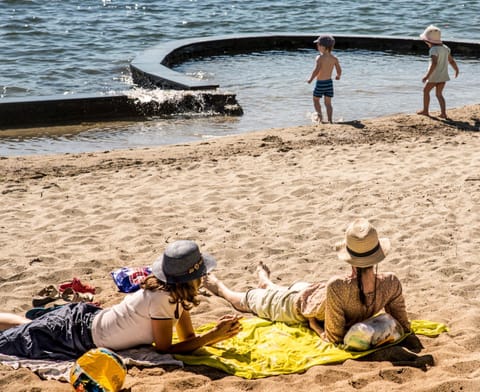 Beach, children