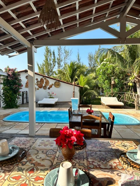 Dining area, Swimming pool