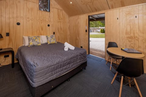 Queenstown Top 10 Holiday Park Campground/ 
RV Resort in Queenstown