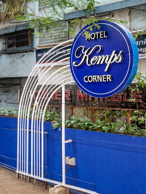 Hotel Kemps Corner Hotel in Mumbai