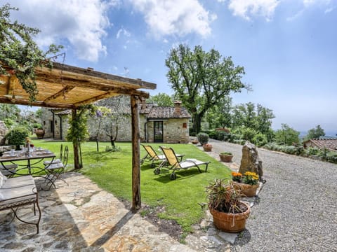 Holiday Home Casale Il Poggino by Interhome House in Castellina in Chianti